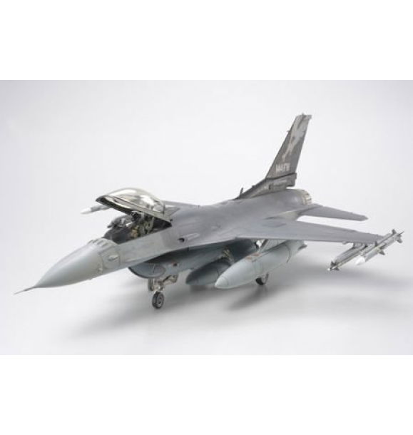 1/48 F-16C Блок 25/32 (Две версии) | Sumka