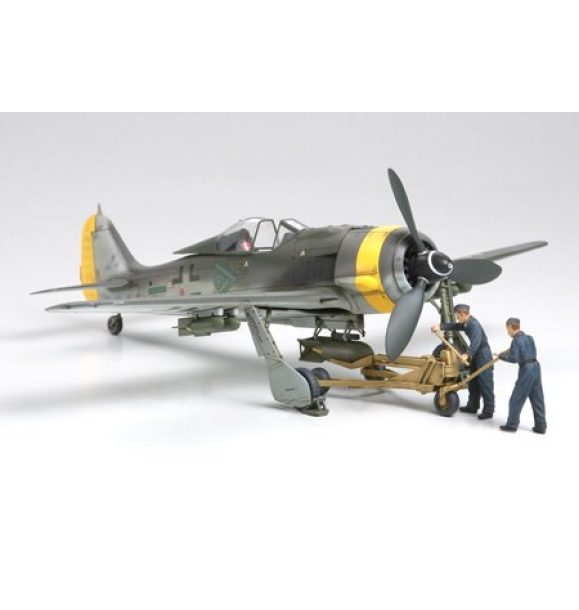 Fw190 F-8/9 1/48 с комплектом для заряжания бомбы | Sumka