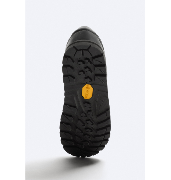 КОЖАНЫЕ КРОССОВКИ VIBRAM® | Sumka