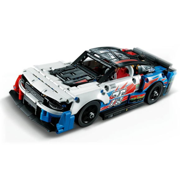 42153 LEGO® Technic NASCAR® Chevrolet Camaro ZL1 нового поколения | Sumka